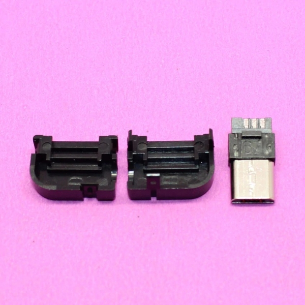 Micro USB разъем под прямым углом и пластиковая крышка